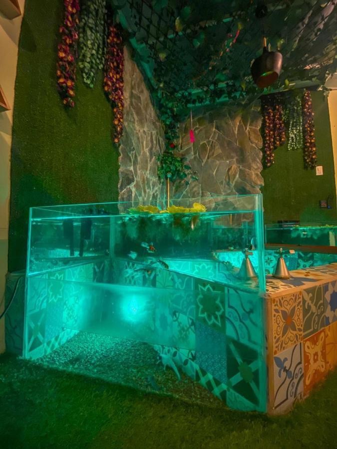 Cosmos Chill - Con Jacuzzi Y Acuario Apartamento Ambato